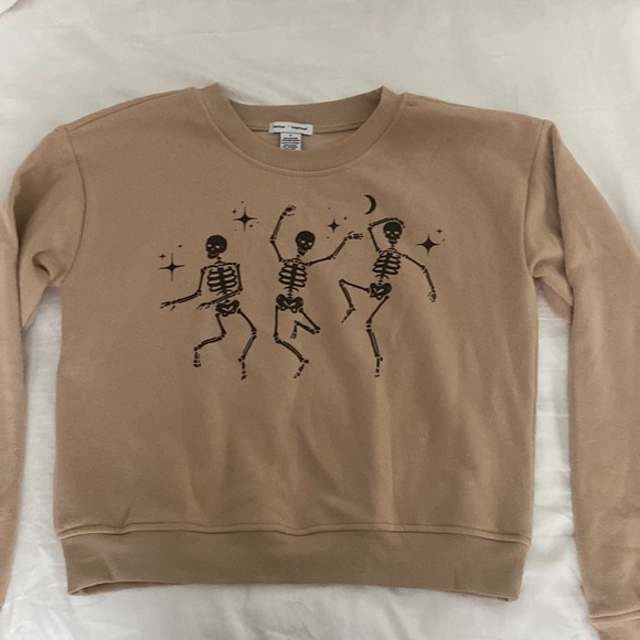 Halloween themed sweatshirt - Picture 1 of 1